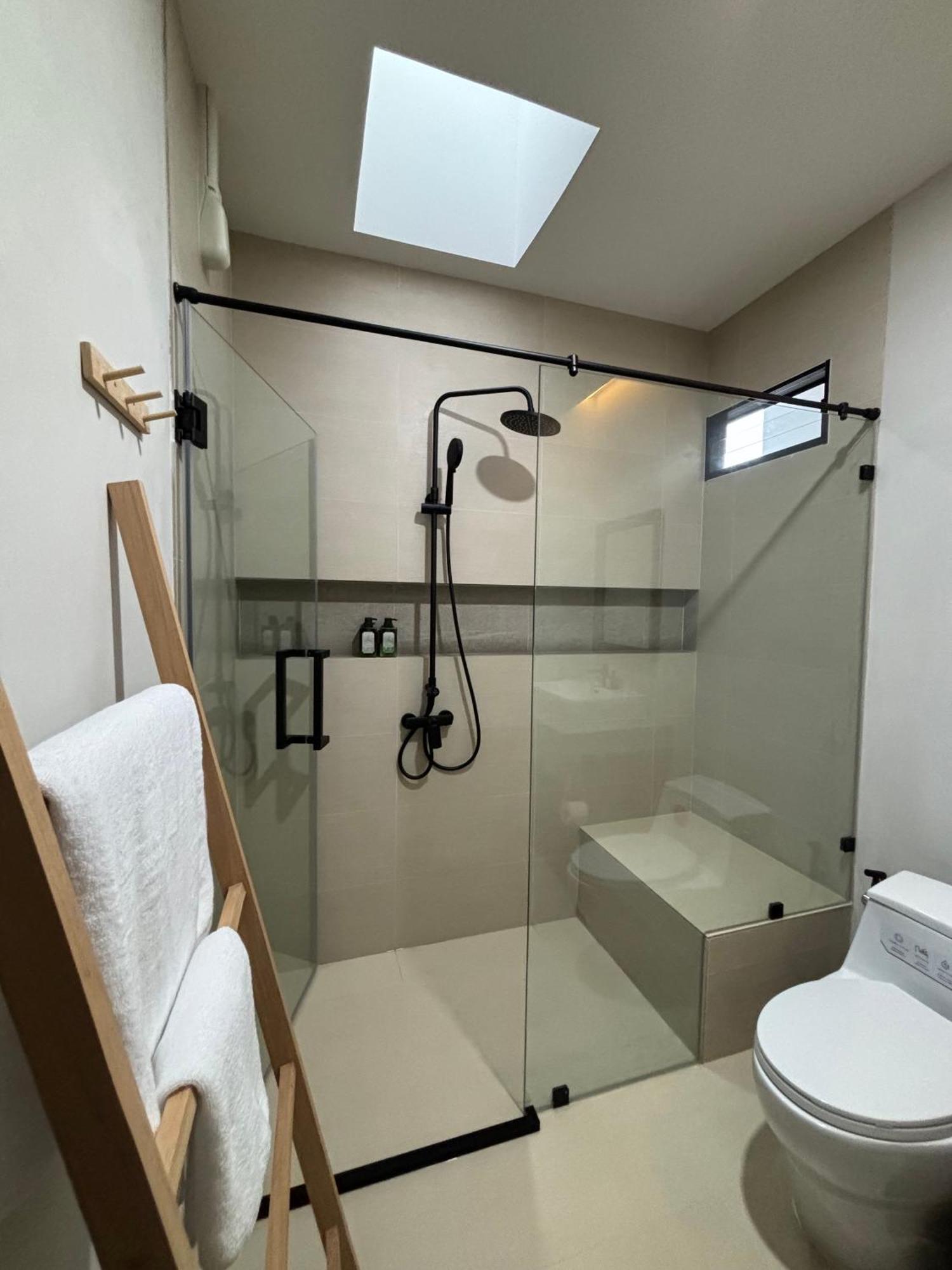 The Episode Boutique Hotel Surat Thani Bagian luar foto