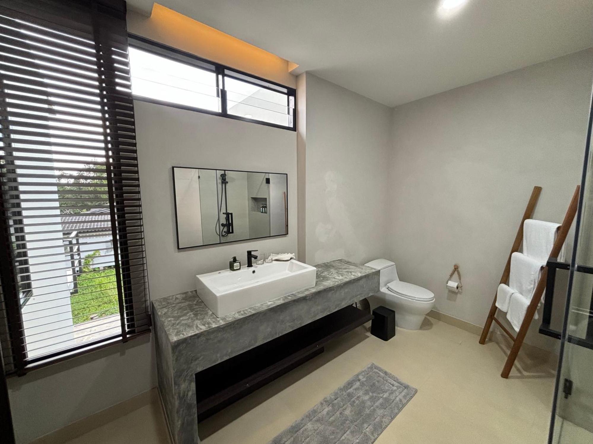 The Episode Boutique Hotel Surat Thani Bagian luar foto