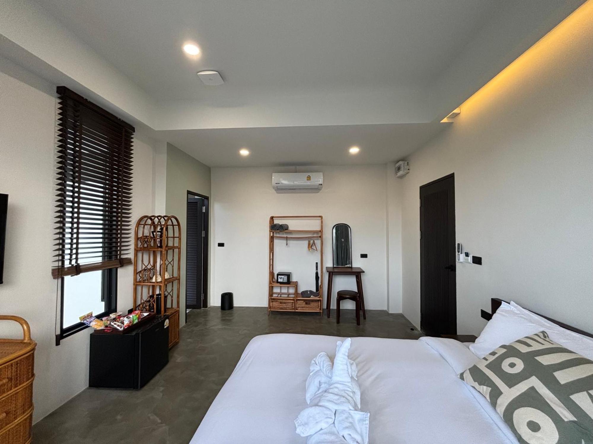 The Episode Boutique Hotel Surat Thani Bagian luar foto