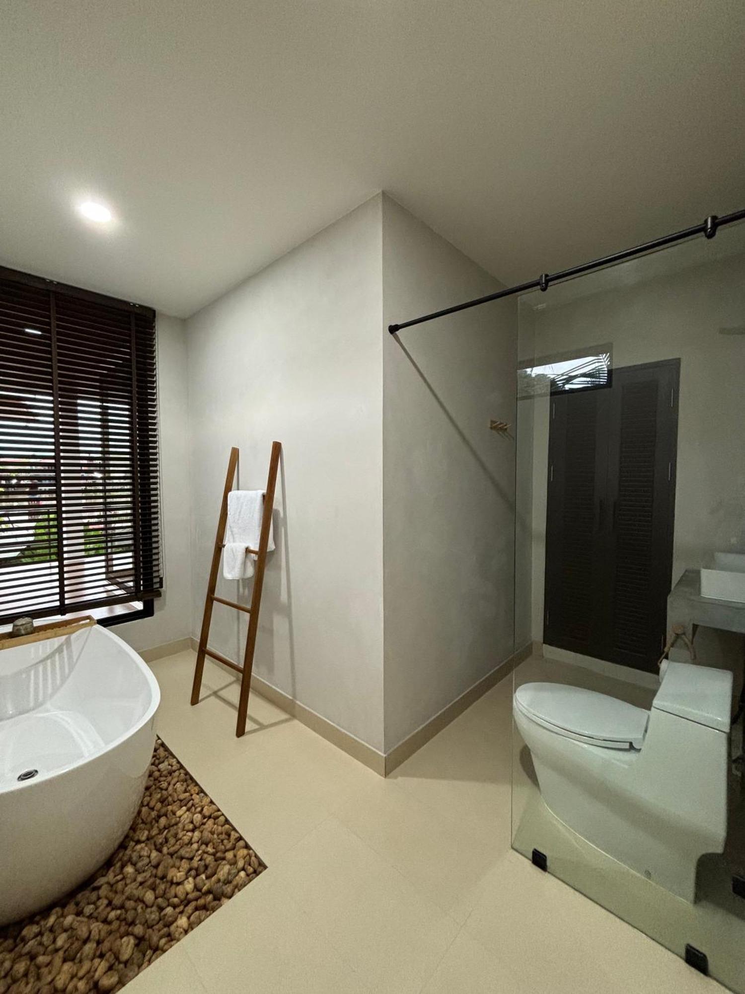 The Episode Boutique Hotel Surat Thani Bagian luar foto