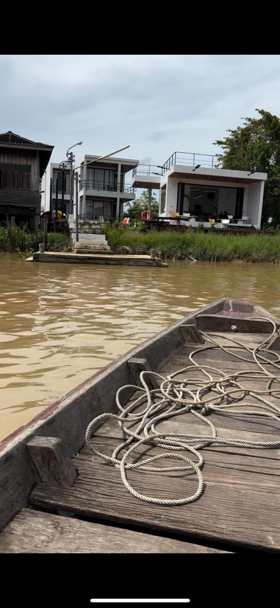 The Episode Boutique Hotel Surat Thani Bagian luar foto